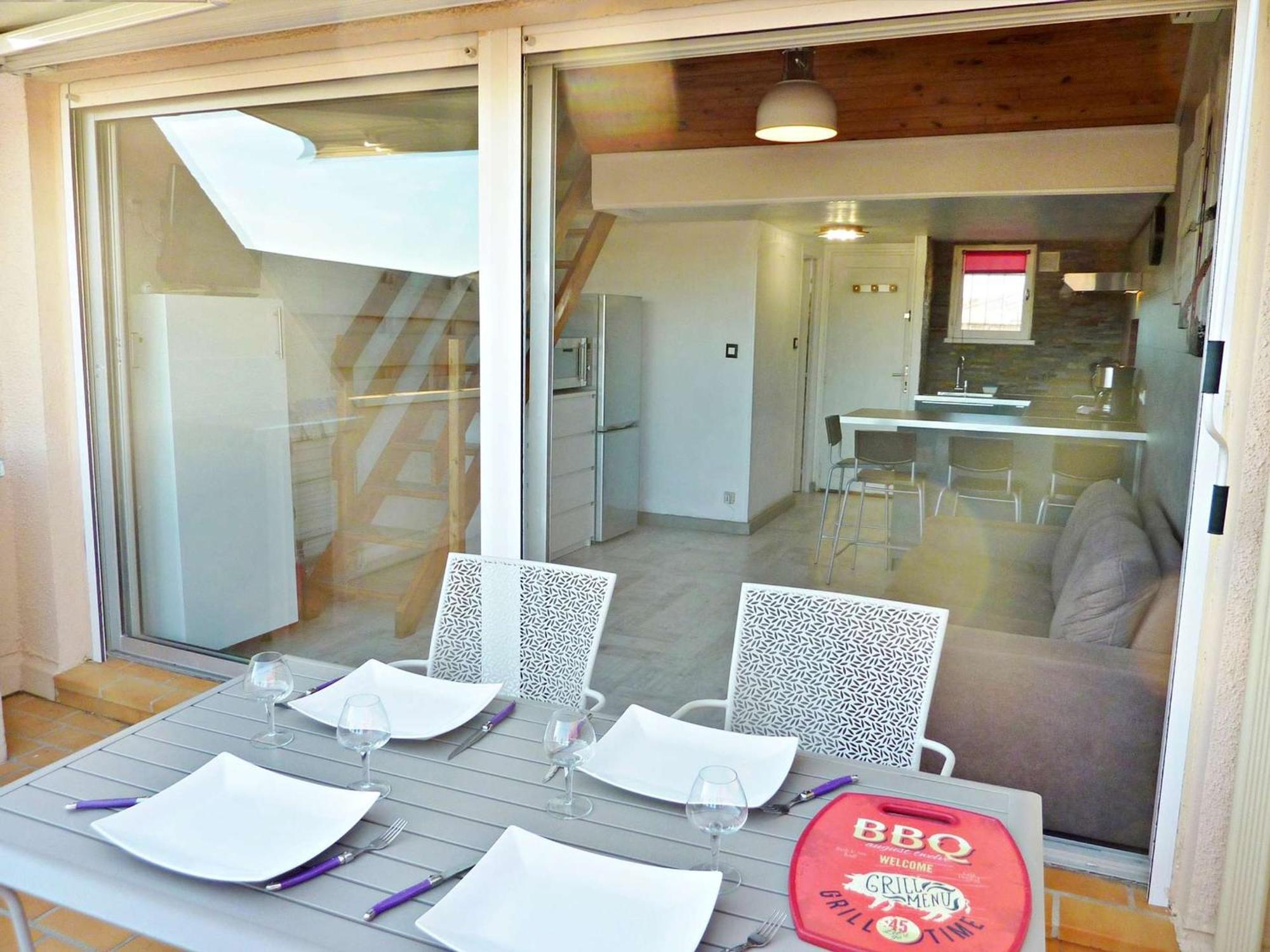 Duplex Renove Avec Clim, Terrasse Et Parking A Marseillan - Fr-1-387-162 Apartment Exterior photo